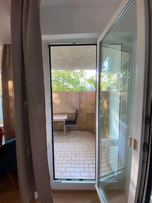 Apartment With Balcony 柏林 外观 照片