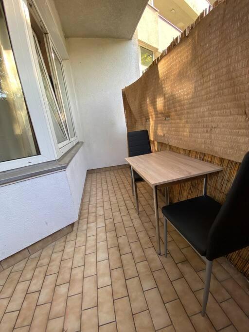 Apartment With Balcony 柏林 外观 照片